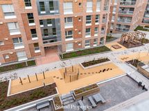 Sisäpiha näkymää parvekkeelta