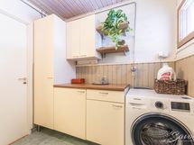 yläkerran wc/kylppäri