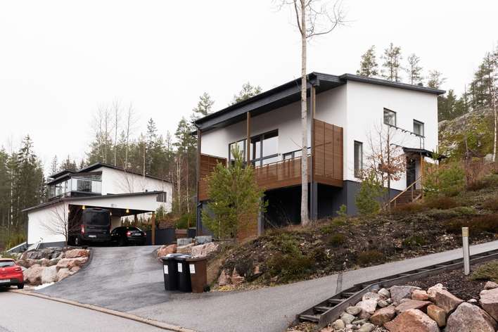 Omakotitalo, 6h+k+khh+kph+s+lasikuisti + monitoimitila+k+kph, 236/378 m², Karhusuo, Espoo
