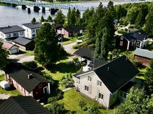 Viehättävä ympäristö ja vapaana virtaava Tornionjoki