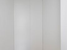 Vaatehuone makuuhuone 2 yhteydessä.