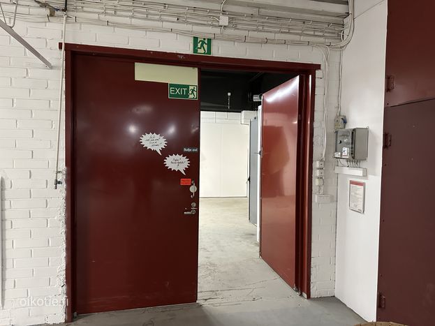 Business premises image