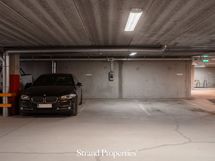 Autohallipaikka