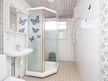 Ikkunallinen kylpyhuone