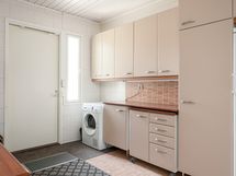 Kodinhoitohuoneessa oma sisäänkäynti