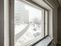 Näkymä länteen toisesta kerroksesta sisäpihan suuntaan.