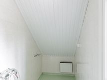 Näkymä parvekkeen oven viereen