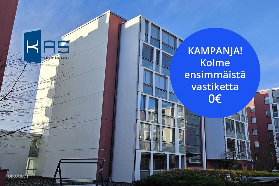 Julkisivu sisäpihan puolelta