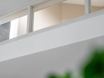 Olohuoneen korkeaa huonekorkeutta