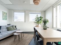 Yhtiön monitoimitila asukkaiden käytössä ylimmässä kerooksessa
