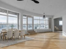 Digitaalisesti stailattu.