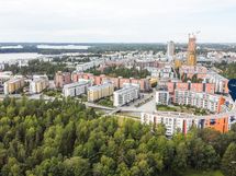 Hyvä kulkuyhteydet itäväylää pitkin ja metrolla.