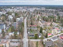 Junalle on matkaa n. 1,1 km.