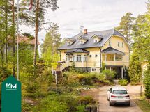 Talo tieltä päin