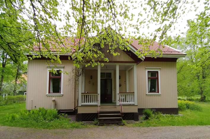 Omakotitalo, oh,k,rkh,4mh,2wc,s,psh,takkah,vh,halli, 160/214 m², Tainionkoski, Imatra