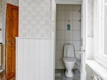 Erillinen wc.