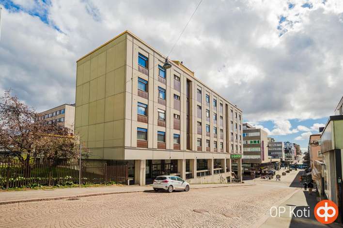 Kerrostalo, 2h,k,wc,kph,s,lasitettu parveke, 55 m², Keskusta, Lahti
