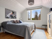 Makuuhuone 4 yläkerrassa