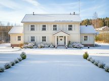 Virtuaalisesti muokattu etupihan talvikuva