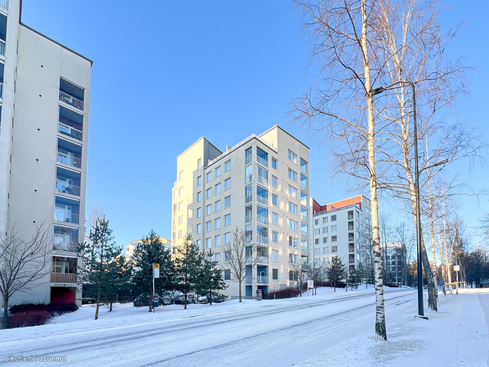 Taloyhtiö on rakennettu vuonna 2018 omalle tontilleen.