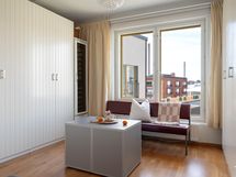 Kolmas makuuhuone pukeutumistilana