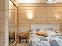 Alakerran makuuhuone