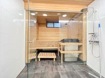 Taloyhtiön sauna.