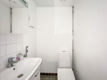 Erillinen wc.
