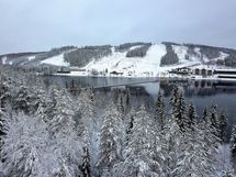 Ukkohalla ja Syväjärvi