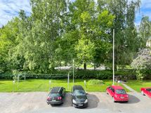 Näkymä makuuhuoneen ikkunasta