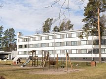 Taloyhtiön pihaa