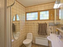 Kylpyhuone 2 - Badrum 2