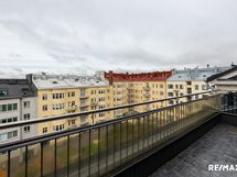 Taloyhtiön saunaosaston terassi