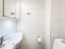 Erillinen wc helpottaa arkea