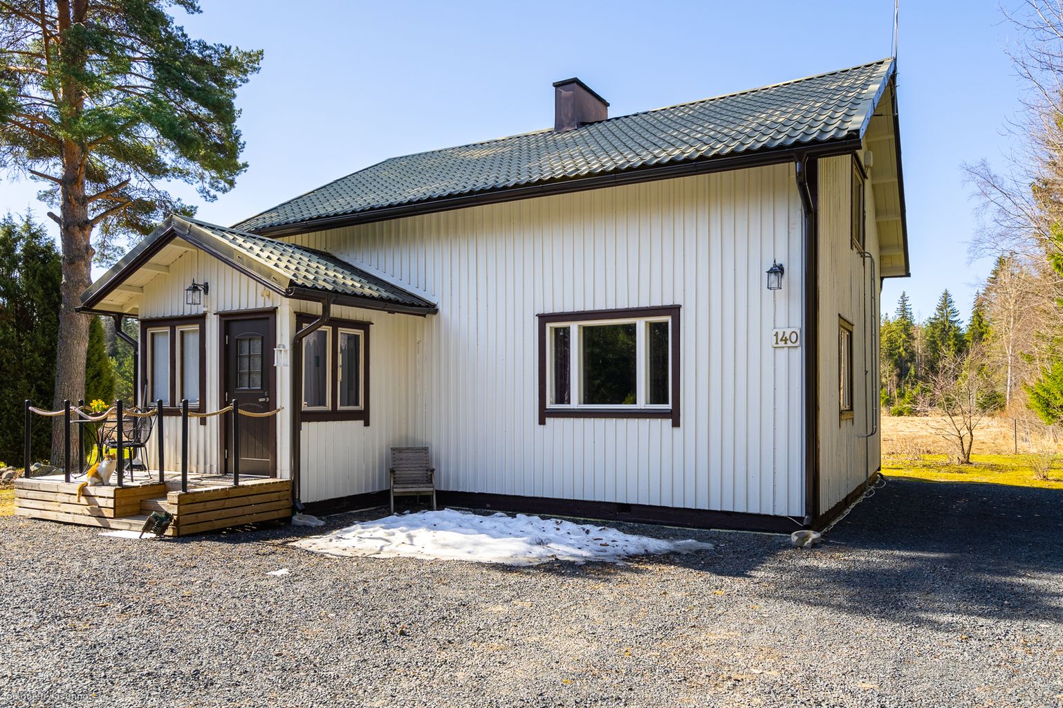 130 m² Metsä-Karintie 140, 37800 Valkeakoski Omakotitalo 4h myynnissä -  Oikotie 17258076