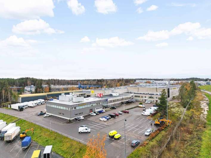 Liiketila, 706 m², Tuupakka