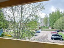 Parvekkeelta näkymät etelään.