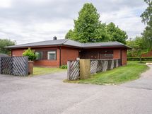 Julkisivu