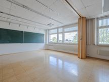 Ylimmän kerroksen toimisto/luokkahuone