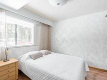 ALAKERRAN TOINEN MAKUUHUONE