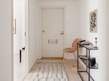 Valokuva vastaavasta kodista 1. kerroksessa