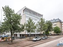 Julkisivu