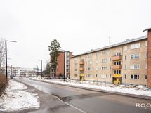 Tikkurilan pääkatu kulkee asunnon editse.