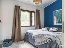 Yläkerran makuuhuone