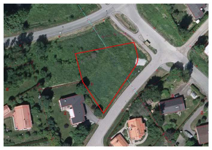 Tontti, 1 244 m², Pjukala