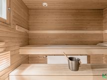 Sauna on hyvän kokoinen