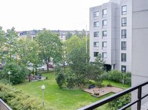 Yhtiöllä on vehreä sisäpiha