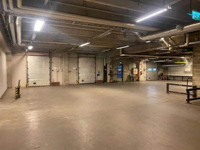 Toimitila, 905 m², Urusvuori