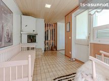 Alakerran takkahuone