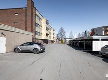 Yhtiön sisäpiha 